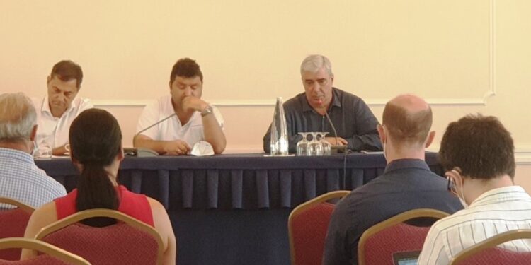 Σε δύο άξονες οι προτάσεις του Σίμου Κεδίκογλου για την ενίσχυση του τουρισμού στις πυρόπληκτες περιοχές. Άμεση στήριξη των επιχειρήσεων και μακροπρόθεσμα αλλαγή της τουριστικής ταυτότητας της Βόρειας Εύβοιας.