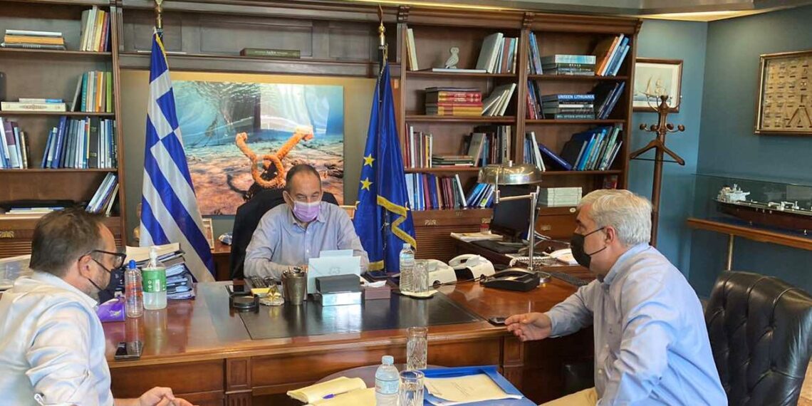 Την επίσπευση των μέτρων από το Υπουργείο Ναυτιλίας για την άμεση αντιμετώπιση της καταστροφής στη Βόρεια Εύβοια ζήτησε ο Σίμος Κεδίκογλου.