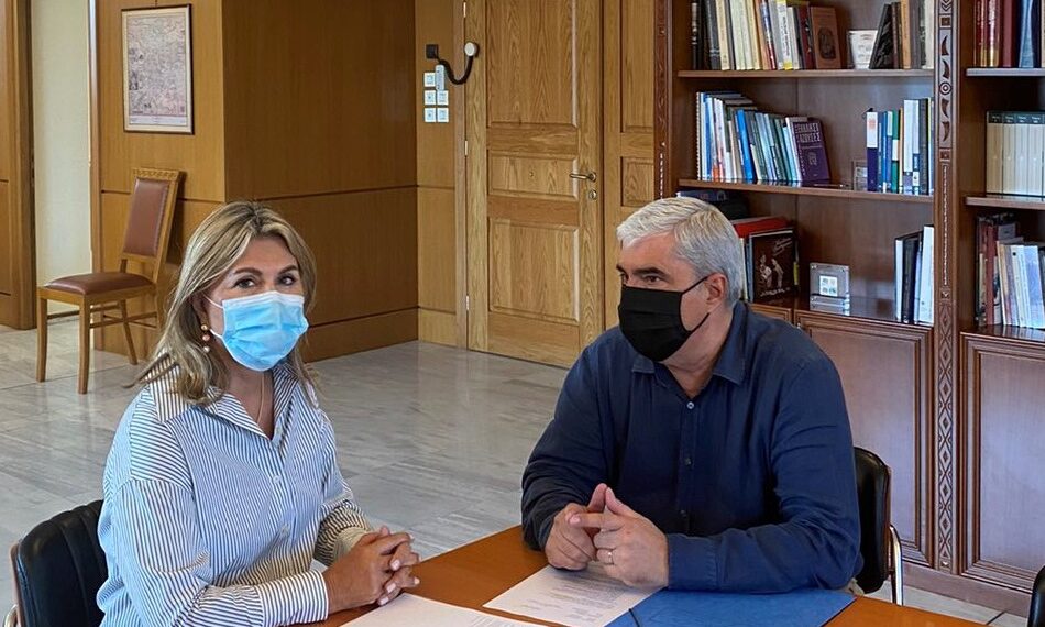 Τη μέγιστη δυνατή ενίσχυση των εκπαιδευτικών δομών ιδιαίτερα στις πυρόπληκτες περιοχές της Εύβοιας ζήτησε ο Σίμος Κεδίκογλου