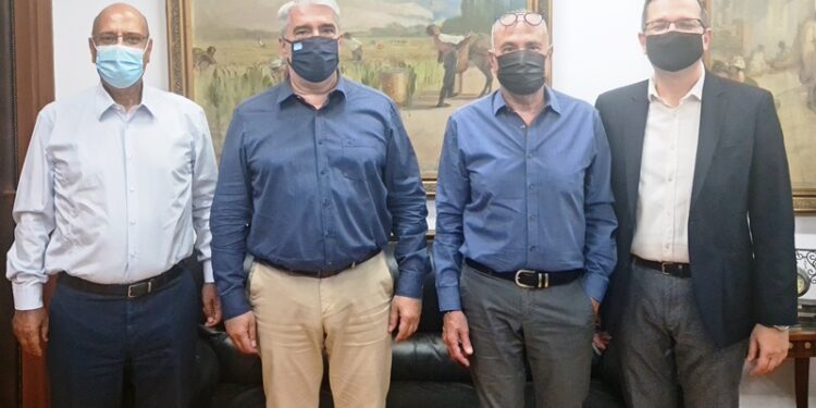 Είμαστε στο πλευρό των ανθρώπων της παραγωγής