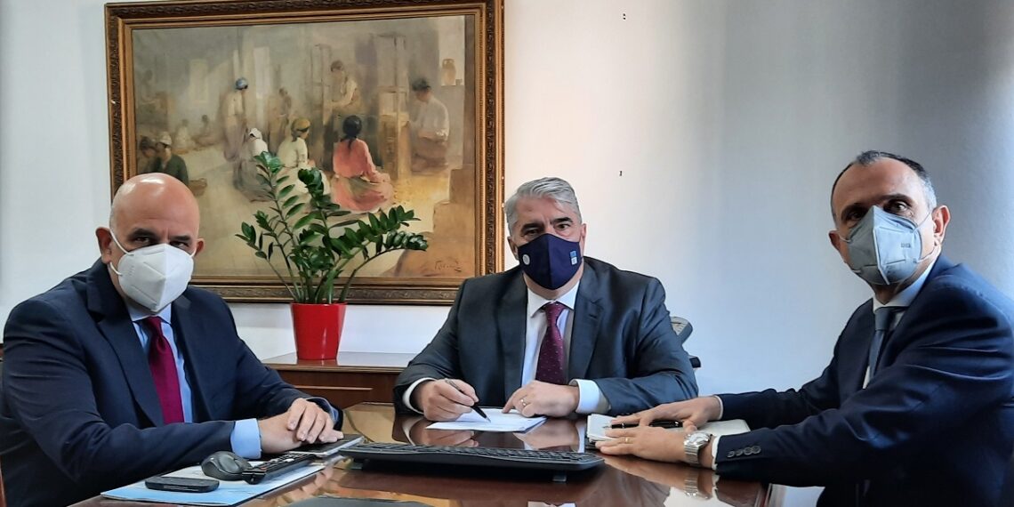 «Η Τράπεζα Πειραιώς συνδράμει από την πρώτη στιγμή της καταστροφικής πυρκαγιάς στη Βόρεια Εύβοια»