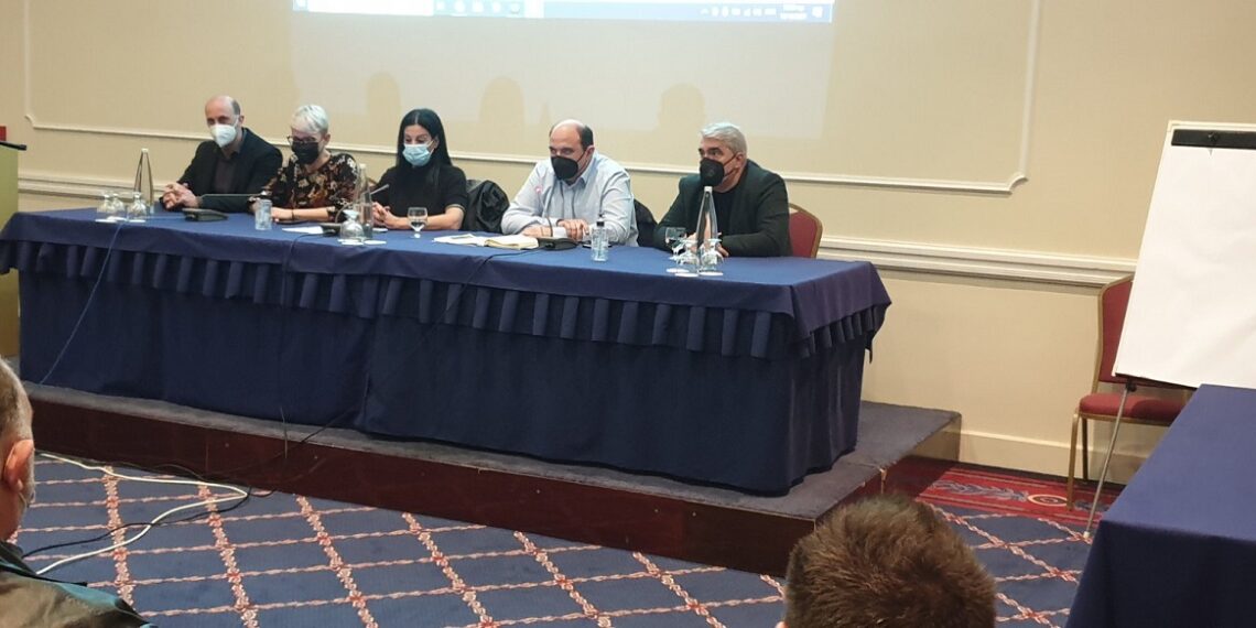 Σύσκεψη με τον Χρήστο Τριαντόπουλο στα Λουτρά Αιδηψού με ξενοδόχους και εκπροσώπους εστίασης