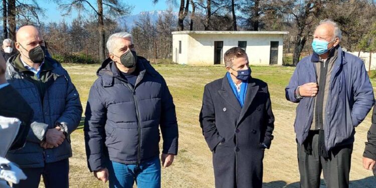 Αυτοψία στη Β. Εύβοια με συνοδεία Κυβερνητικού κλιμακίου- «Είναι η πρώτη φορά που καταβάλλεται αποζημίωση και σε όσους έχουν πληγεί έμμεσα»