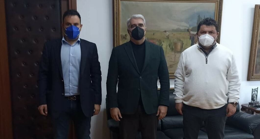 Συνάντηση εργασίας με τη Δημοτική Αρχή Μαντουδίου-Λίμνης –Αγίας Άννας