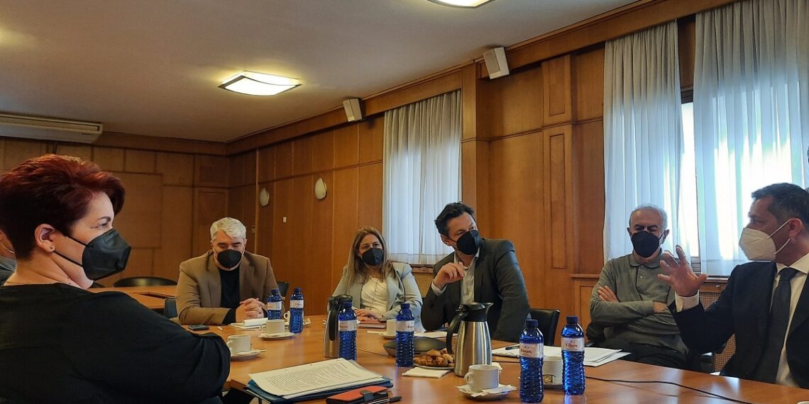 «Εφόδιο για το μέλλον, η ανάπτυξη μελισσοκομικών πάρκων στη Βόρεια Εύβοια»