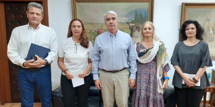 «Ξεκάθαρη πολιτική βούληση για την πάταξη φαινομένων κακομεταχείρισης ιπποειδών»