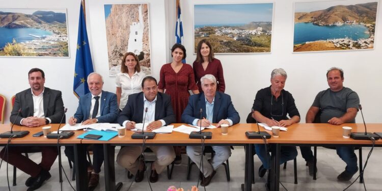 «Πρότυπο για την προστασία των θαλασσών μας οι ψαράδες της Αμοργού»