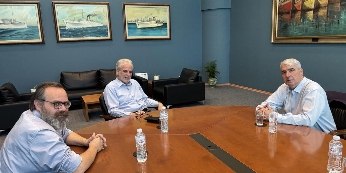 Συνάντηση εργασίας για τη μεταφορά του λιμένα Χαλκίδας στη βοιωτική ακτή