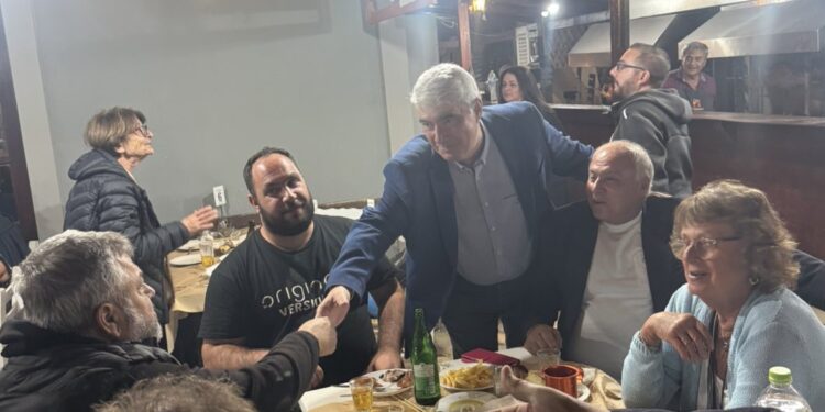 Σίμος Κεδίκογλου: «Το παζάρι του Αυλωναρίου είναι θεσμός που στηρίζει την τοπική κοινωνία και την παράδοση της Εύβοιας»