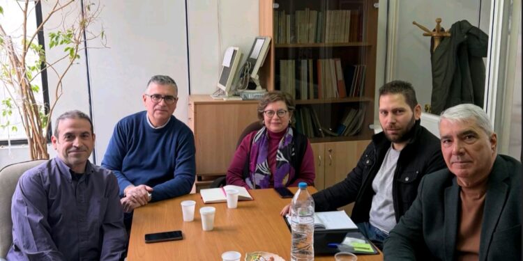 Συνάντηση στο Υπουργείο Αγροτικής Ανάπτυξης για την προώθηση και κατοχύρωση του μελιού Εύβοιας