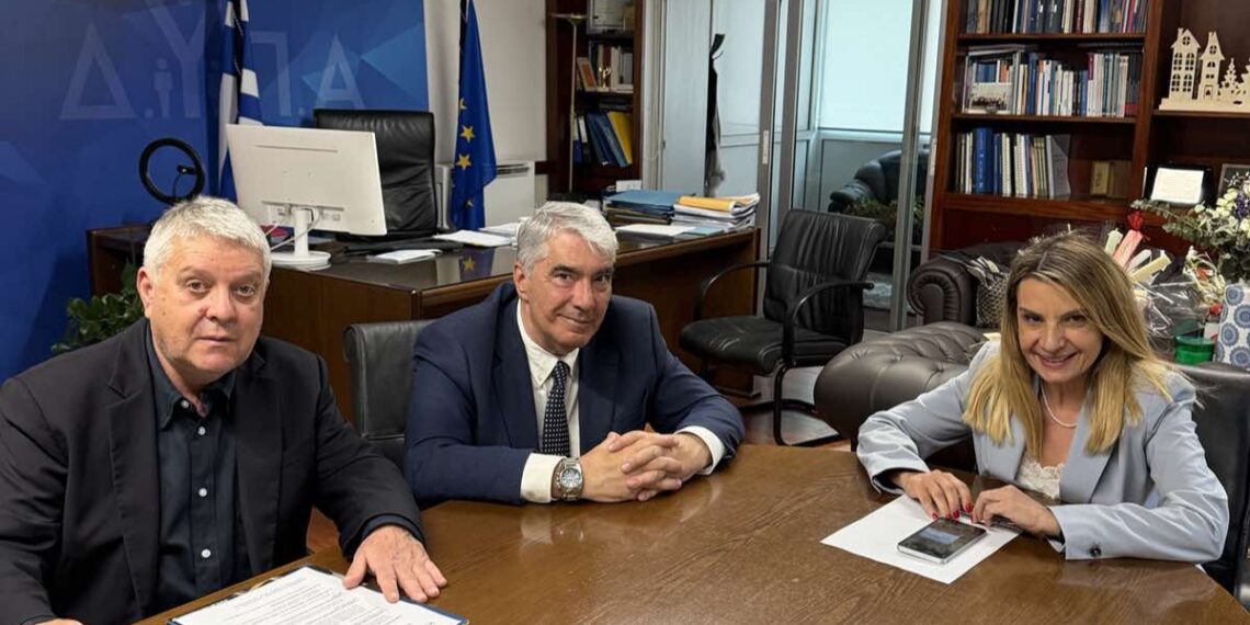 Συνάντηση εργασίας στη ΔΥΠΑ για την ενίσχυση της απασχόλησης και τον σχεδιασμό νέων σχολών στην Εύβοια