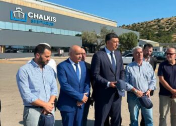 Επίσκεψη του Υπουργού Ναυτιλίας Βασίλη Κικίλια στα Ναυπηγεία Χαλκίδας