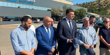 Επίσκεψη του Υπουργού Ναυτιλίας Βασίλη Κικίλια στα Ναυπηγεία Χαλκίδας